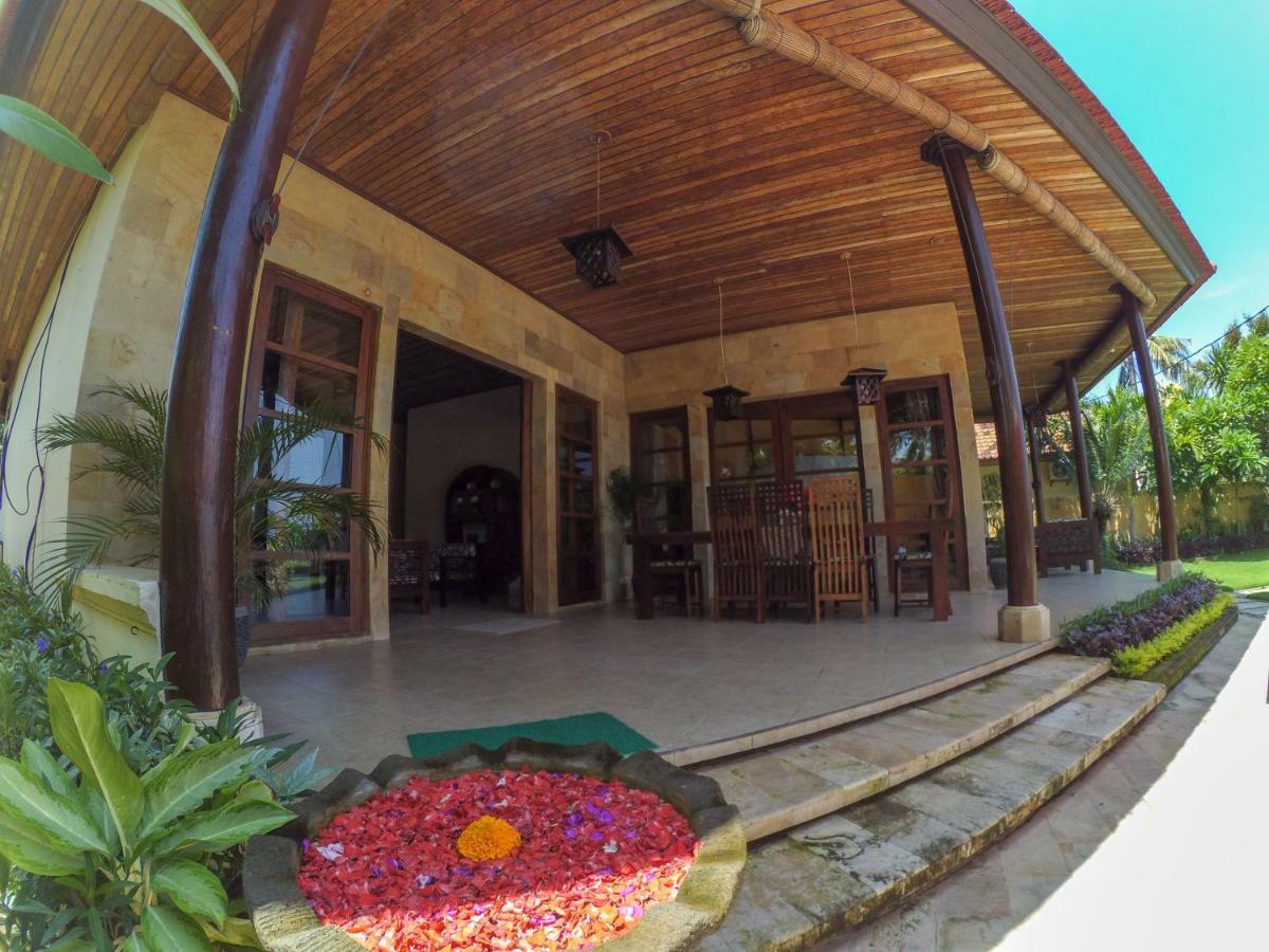 Ocean Beachfront Villa Dini Banjar  エクステリア 写真