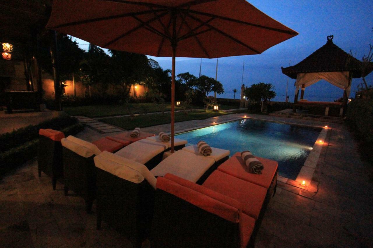 Ocean Beachfront Villa Dini Banjar  エクステリア 写真
